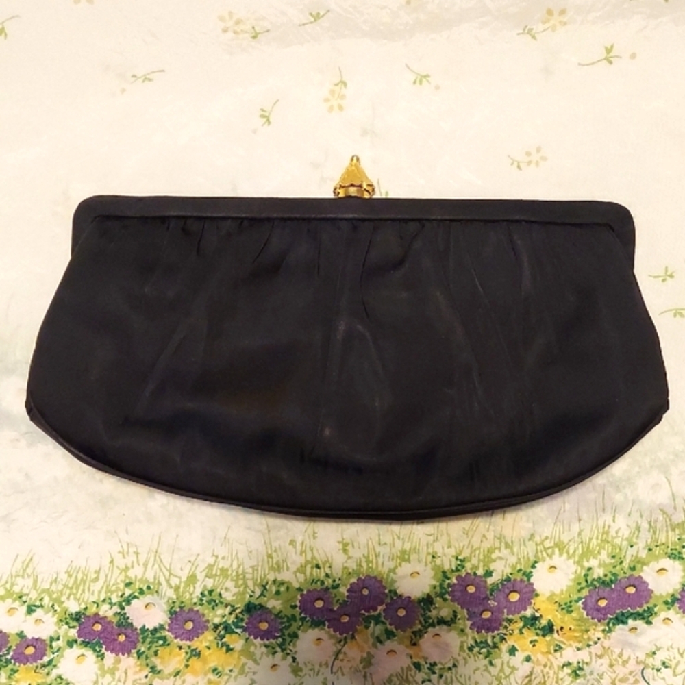 🌹 Elegant Satin Black Clutch | Illagid